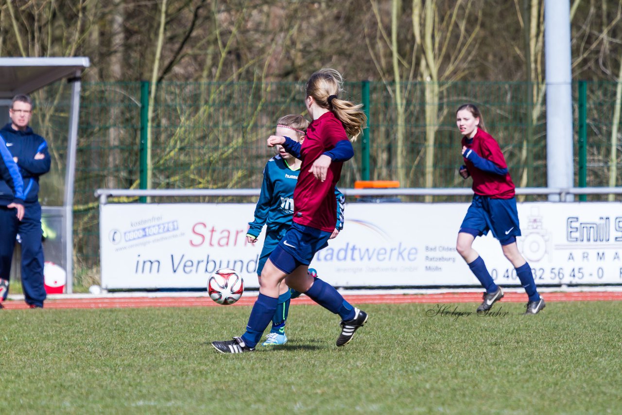 Bild 186 - B-Juniorinnen VfL Oldesloe - Krummesser SV _ Ergebnis: 4:0